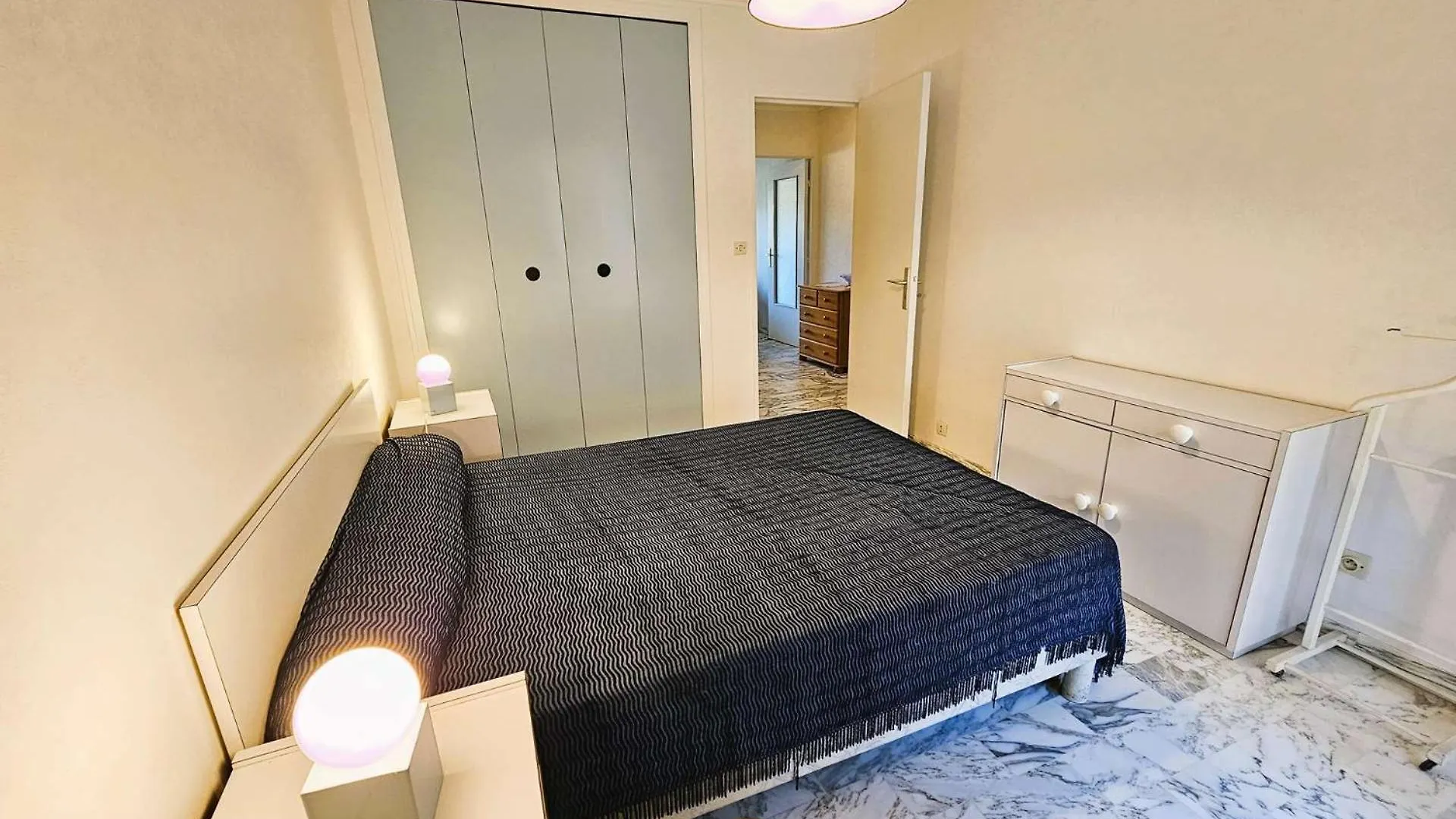 Apartment Au Coeur Du Village,6 Couchages Saint-Mandrier-sur-Mer